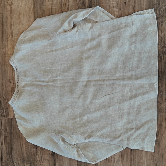 EUC 100% Linen Blouse - Picture 8 of 9